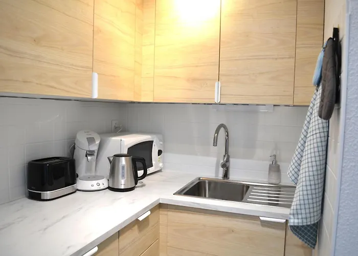 Le Cabanon De Mirza *