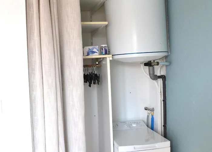 Le Cabanon De Mirza *